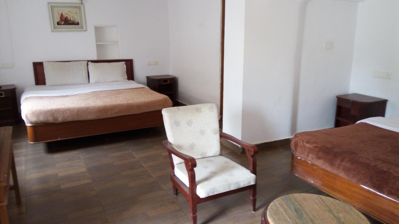 Lagana Silent Valley Hotel Ooty Room photo